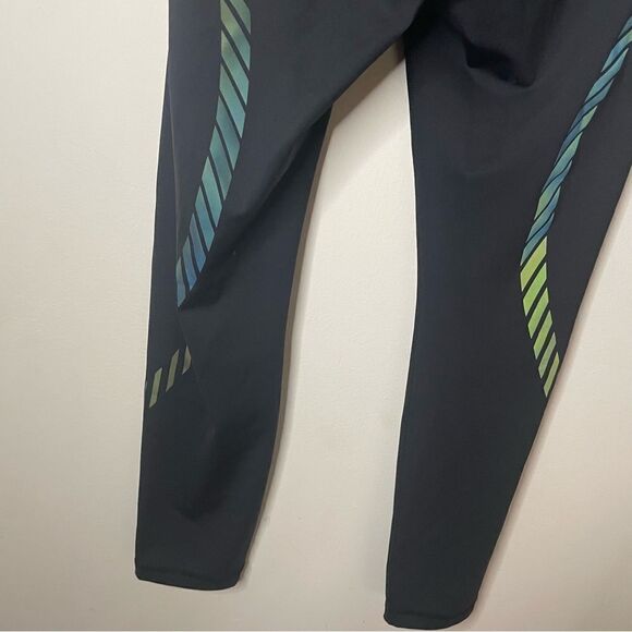 Athleta Spectrum Sonar Reflective  7/8 Leggings- Size Small Petite - Picture 6 of 7